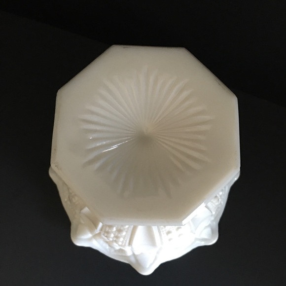 Kemple Milk Glass Quintec Pedestal Compote White Hob & Star 7.25" tall PERFECT - Picture 3 of 4